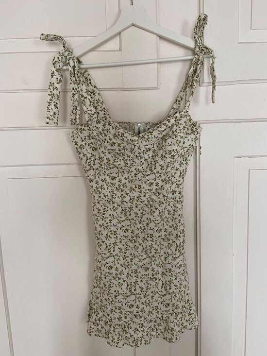 Reformation Desiree Linen Mini Tie Shoulder Dress in Ivy - Picture 4 of 8